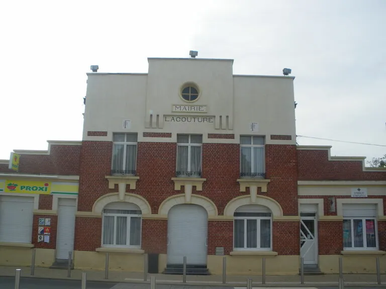La Couture  (62136)